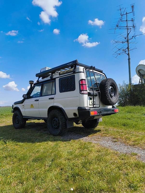 Gebraucht Land Rover Discovery 2 140 PS (102 kW) 2000 Weiß SUV