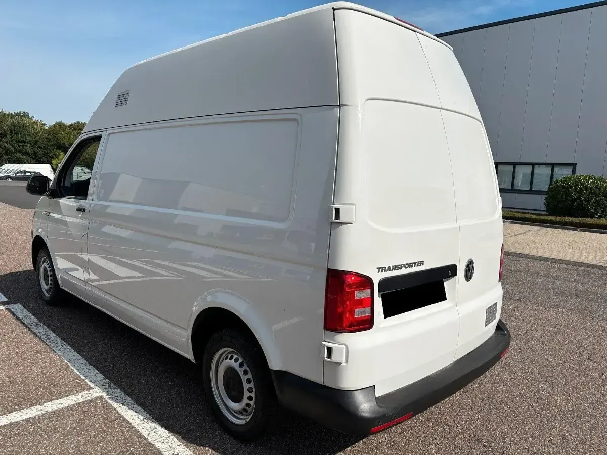 Gebraucht VW Transporter 102 PS (75 kW) 2019 Weiß Van