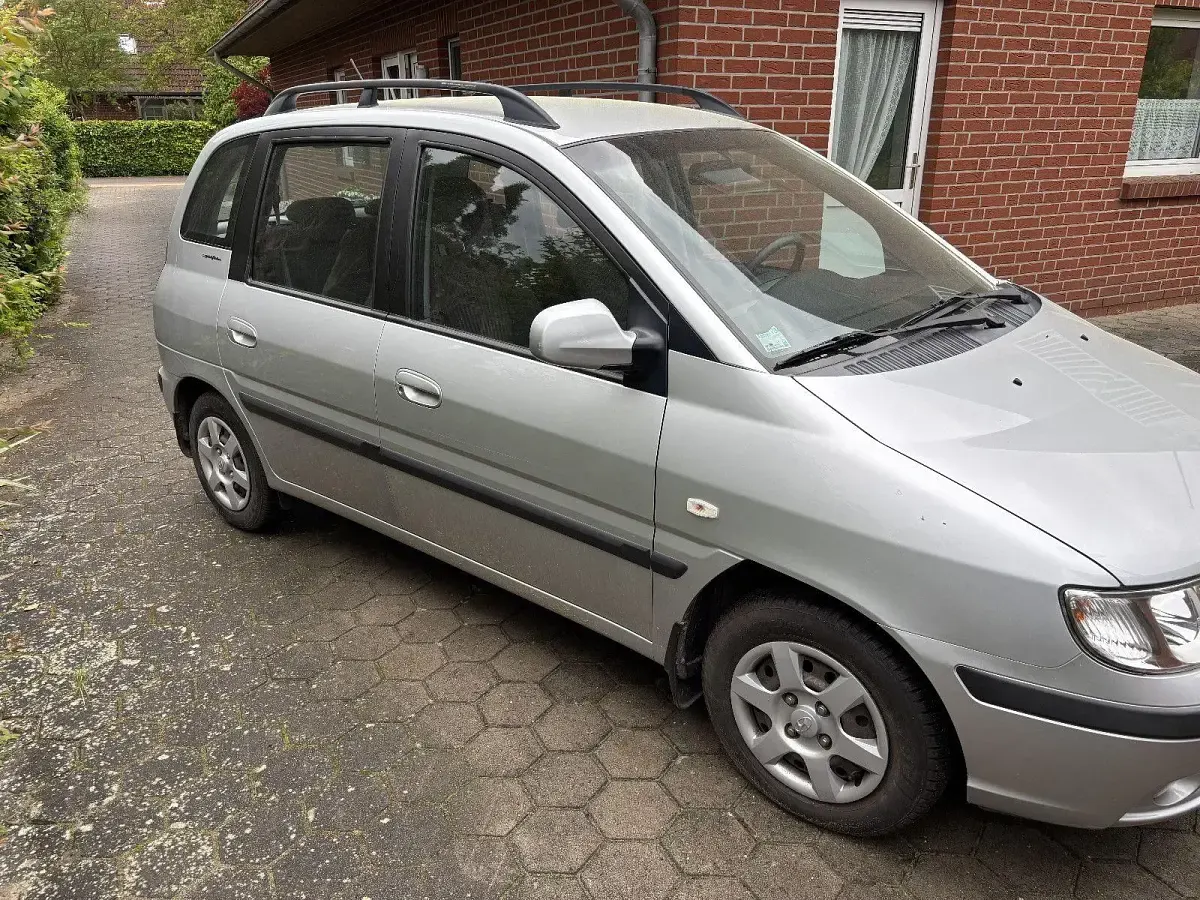 Gebraucht Hyundai Matrix GLS 103 PS (75 kW) 2006 Silber Van / Kleinbus