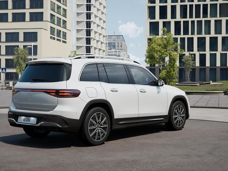 Gebraucht Mercedes EQB350 AMG 214 kW (292 PS) 2025 Polarweiss SUV