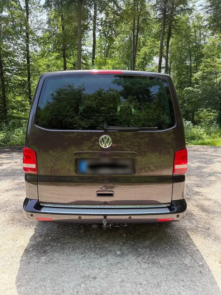 Gebraucht VW Multivan 179 PS (131 kW) 2010 Violet Van / Kleinbus