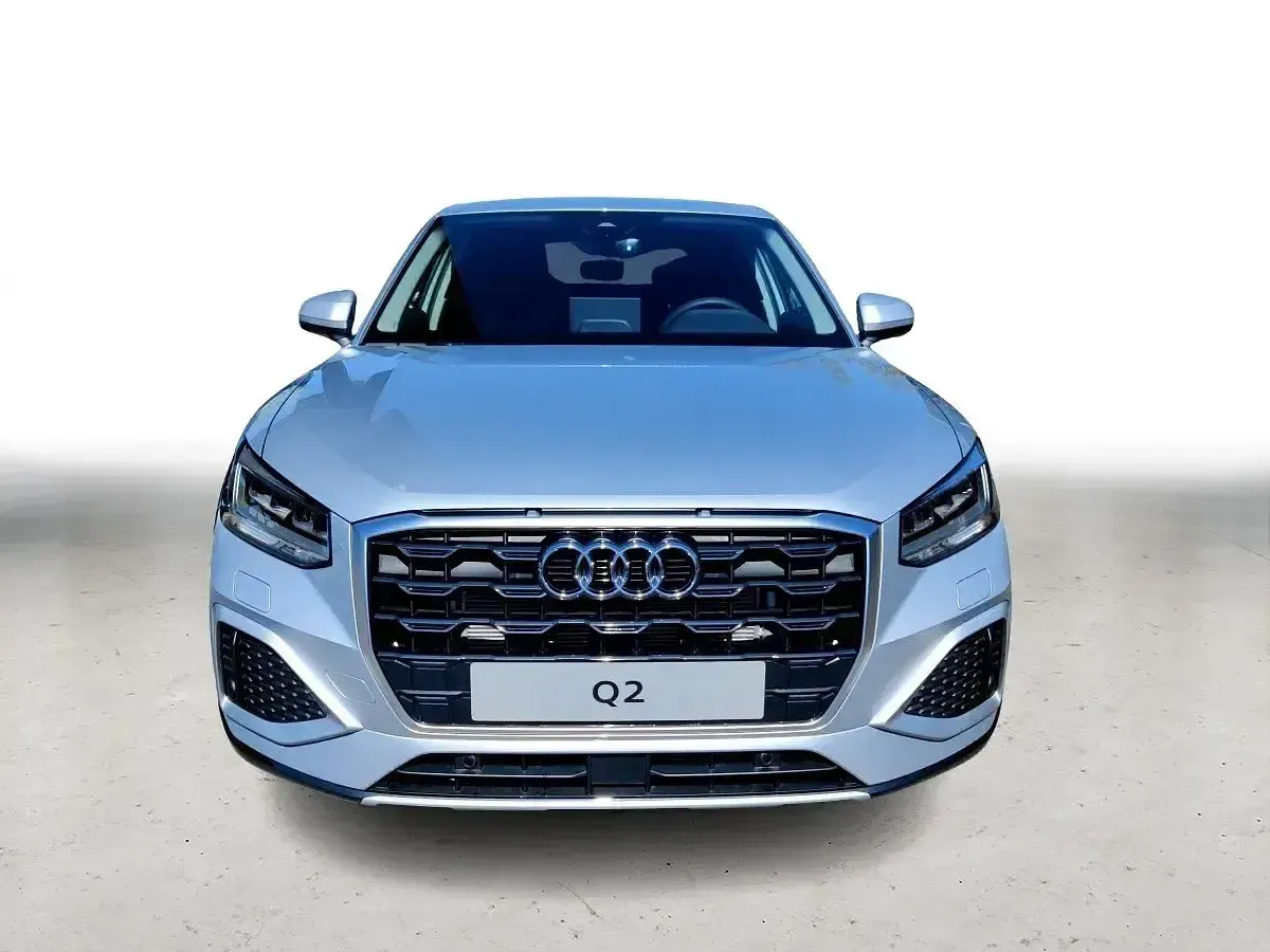 Gebraucht Audi Q2 Advanced Plus 150 PS (110 kW) 2026 Silber SUV