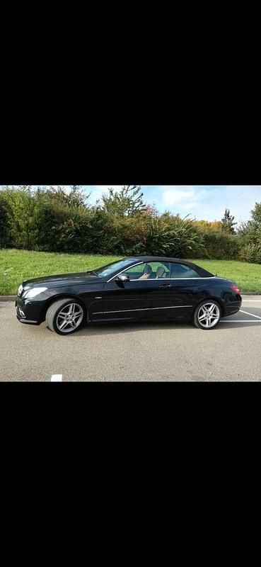 Usata Mercedes E350 231 CV (169 kW) 2011 Nero Cabrio