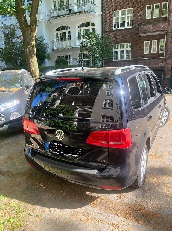 Gebraucht VW Touran Style 105 PS (77 kW) 2011 Schwarz Van / Kleinbus