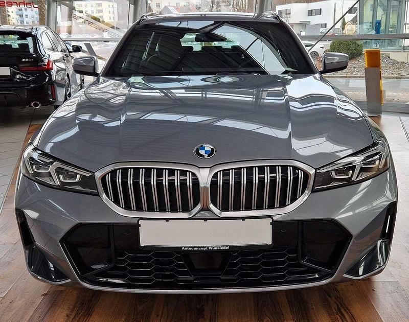 Gebraucht BMW 330 M Sport 245 PS (180 kW) 2025 Grau Limousine