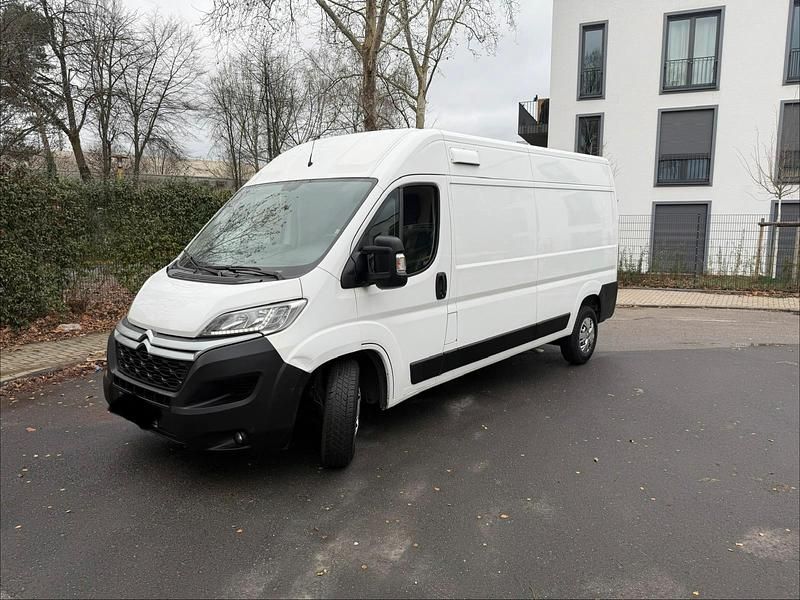 Weiß Gebraucht 2019 Citroën Jumper Van / Kleinbus | 10.555 € (Superpreis) - Bild 1/4