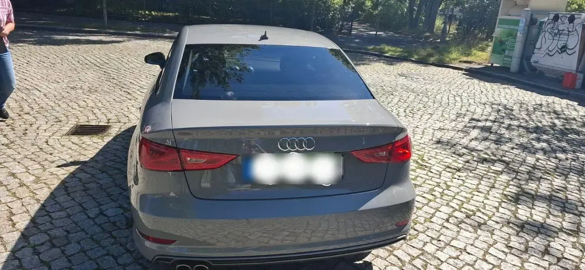 Gebraucht Audi A3 Sport 150 PS (110 kW) 2016 Grau Limousine