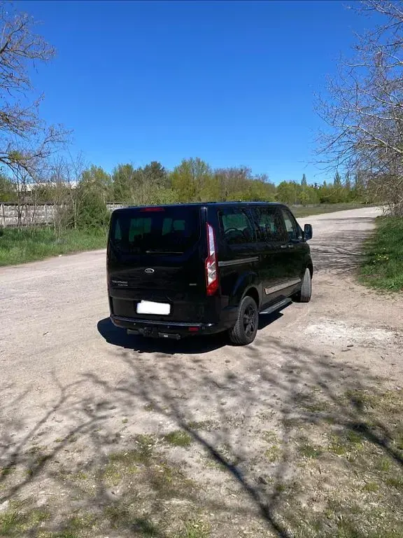 Gebraucht Ford Tourneo 155 PS (114 kW) 2013 Schwarz Van / Kleinbus