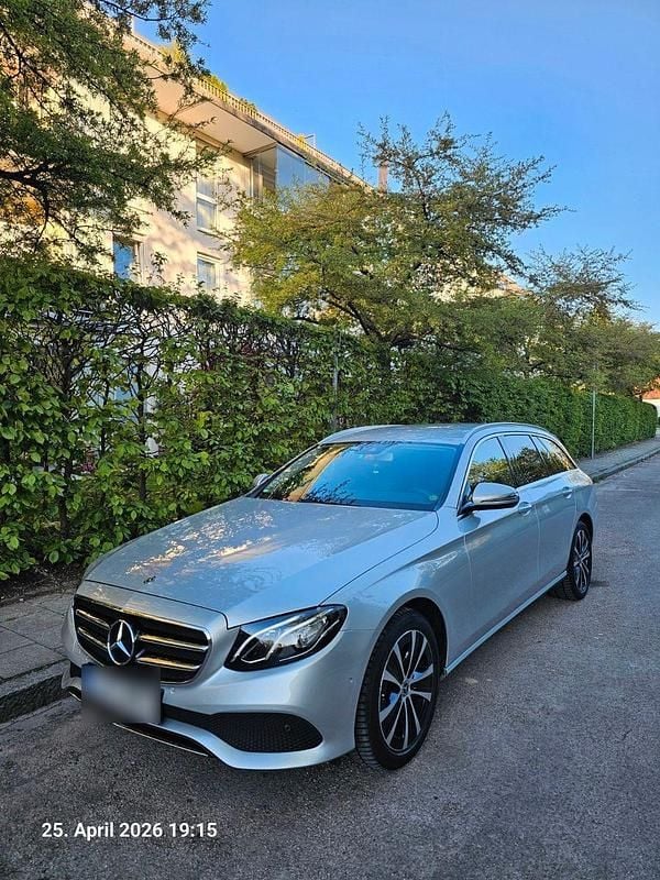 Second-hand Mercedes E220 194 CP (142 kW) 2020 Argintiu Break