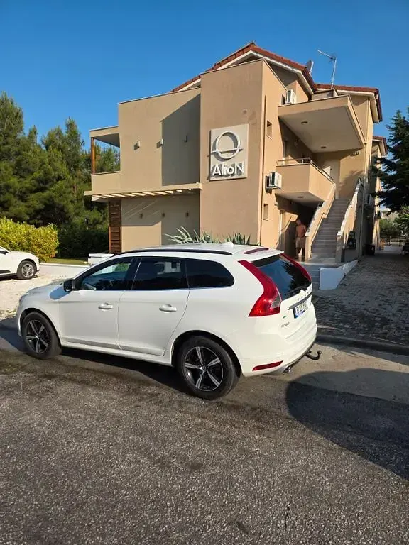 Gebraucht Volvo XC60 R-Design 190 PS (139 kW) 2017 Weiß SUV