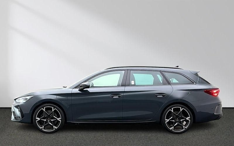 Neu Cupra Leon VZ 272 PS (200 kW) 2026 Blau Kombi