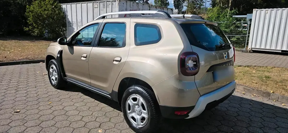 Gebraucht Dacia Duster 125 PS (91 kW) 2018 Gelb SUV