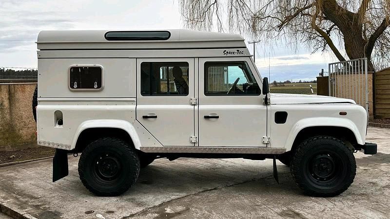 Gebraucht Land Rover Defender 122 PS (89 kW) 2005 Weiß SUV