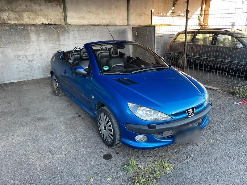 Gebraucht Peugeot 206 CC 136 PS (100 kW) 2002 Blau Cabrio