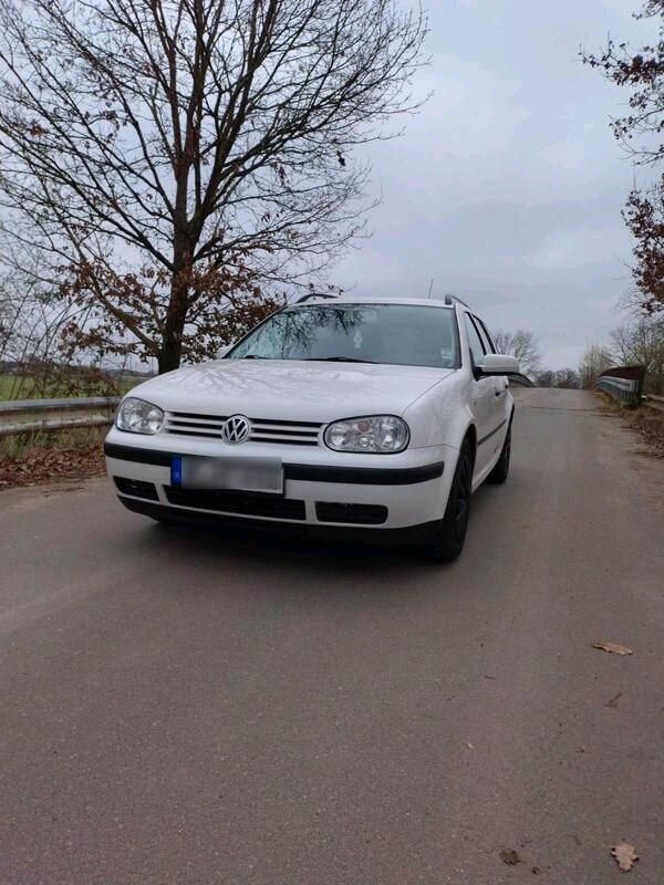 Weiß Gebraucht 1999 VW Golf IV Kombi | 3.000 € (Teuer) - Bild 1/4