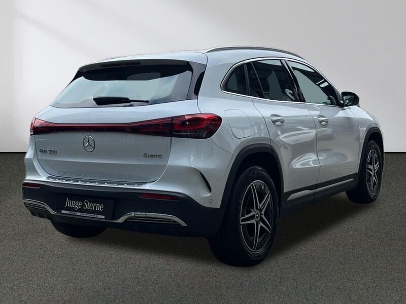 Gebraucht Mercedes EQA300 AMG 167 kW (228 PS) 2024 Weiß SUV