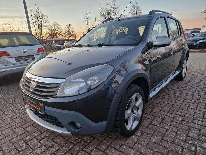 Gebraucht Dacia Sandero Stepway 68 PS (50 kW) 2010 Grau "comete" Kleinwagen