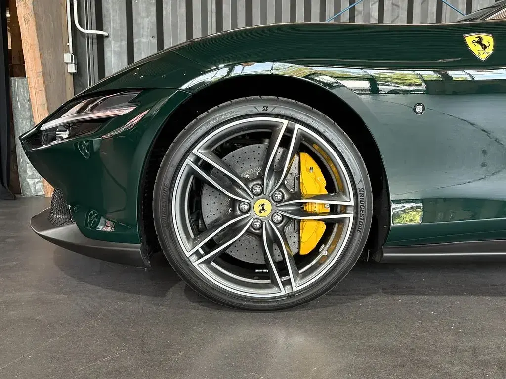 Neu Ferrari Roma 620 PS (456 kW) 2026 Grün Cabrio