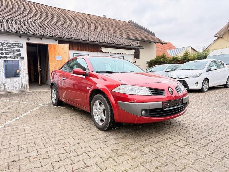 Gebraucht Renault Mégane Cabriolet Dynamique 111 PS (81 kW) 2007 Rot Cabrio