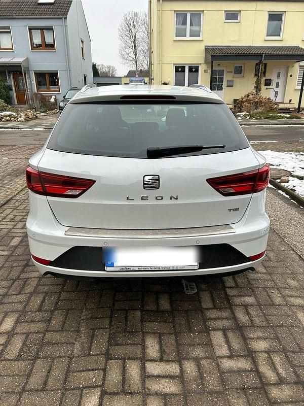 Gebraucht Seat Leon Style 131 PS (96 kW) 2020 Weiß Kombi
