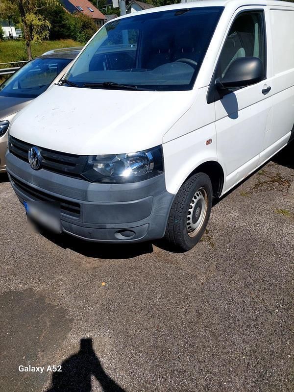 Weiß Gebraucht 2010 VW T5 Van | 6.000 € - Bild 1/4