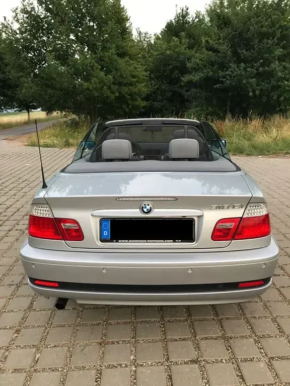 Gebraucht BMW 318 150 PS (110 kW) 2006 Silber Cabrio