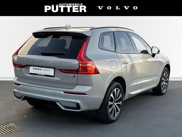 Gebraucht Volvo XC60 Plus 250 PS (183 kW) 2024 Grau SUV