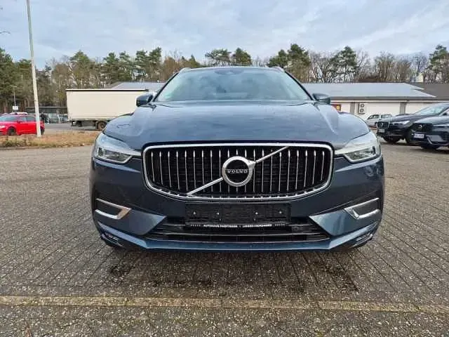 Gebraucht Volvo XC60 145 PS (106 kW) 2020 SUV
