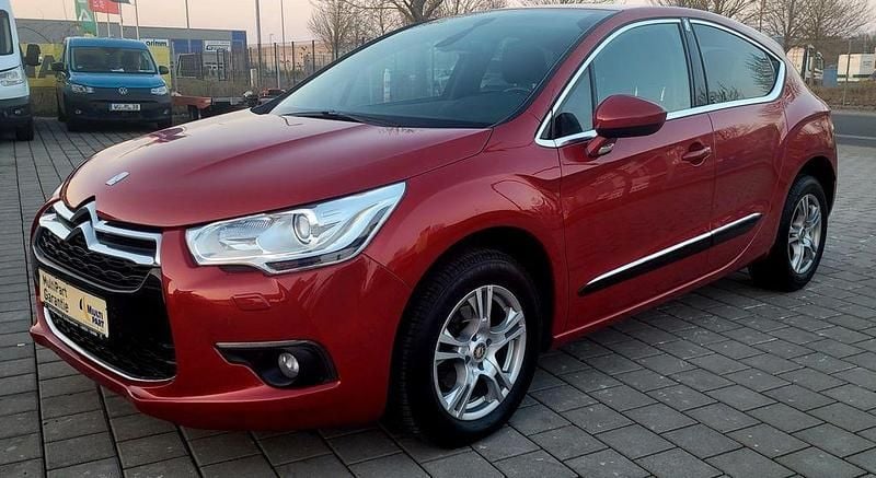 Gebraucht Citroën DS4 So Chic 111 PS (81 kW) 2011 Rouge babylone Kleinwagen