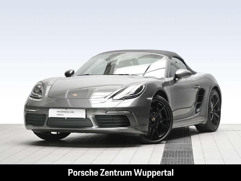 Grau Gebraucht 2020 Porsche 718 Boxster Cabrio | 67.850 € (Etwas zu teuer) - Bild 1/4