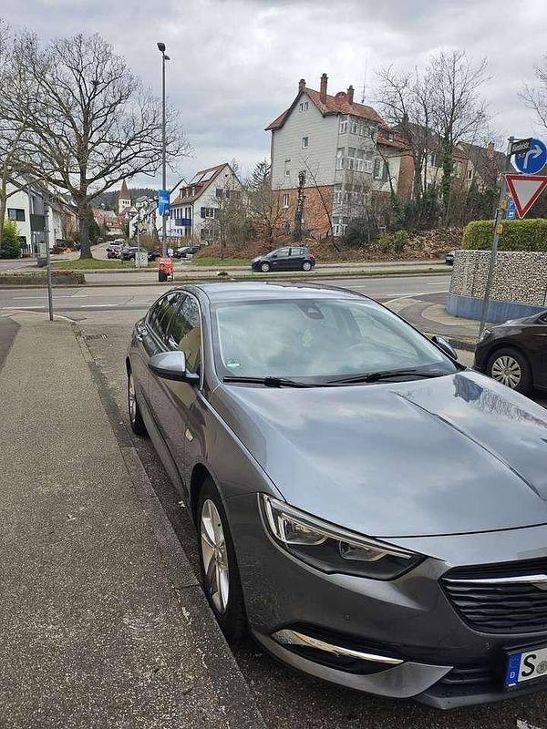 Gebraucht Opel Insignia Dynamic 136 PS (100 kW) 2017 Kleinwagen