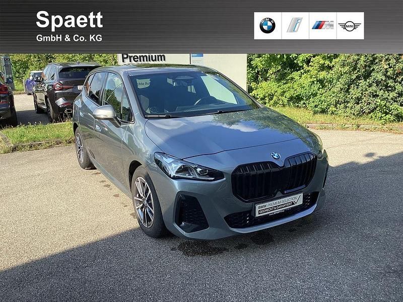 Skyscraper grau Gebraucht 2022 BMW 218 Active Tourer M Sport Van / Kleinbus | 30.485 € (Fairer Preis) - Bild 1/4