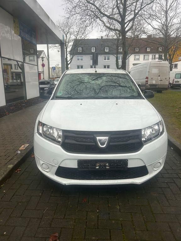 Gebraucht Dacia Sandero 72 PS (52 kW) 2013 Weiß Limousine