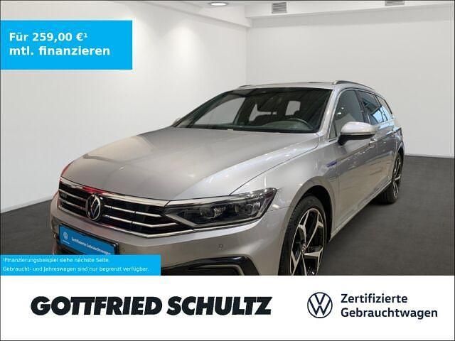 Gebraucht VW Passat GTE 218 PS (160 kW) 2021 Silber Kombi