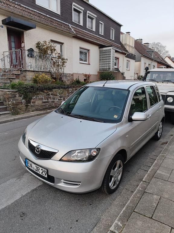 Gebraucht Mazda 2 Active 80 PS (58 kW) 2004 Grau Kleinwagen