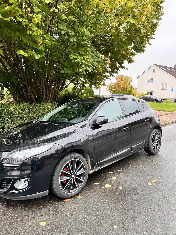 Schwarz Gebraucht 2012 Renault Mégane III Kleinwagen | 3.500 € (Guter Preis) - Bild 1/4
