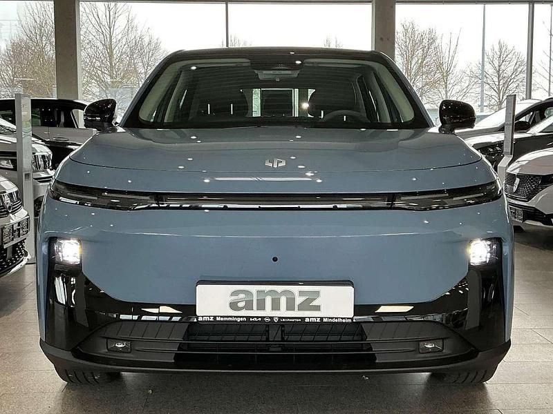 Gebraucht Leapmotor B10 160 kW (218 PS) 2025 Starry night blue SUV