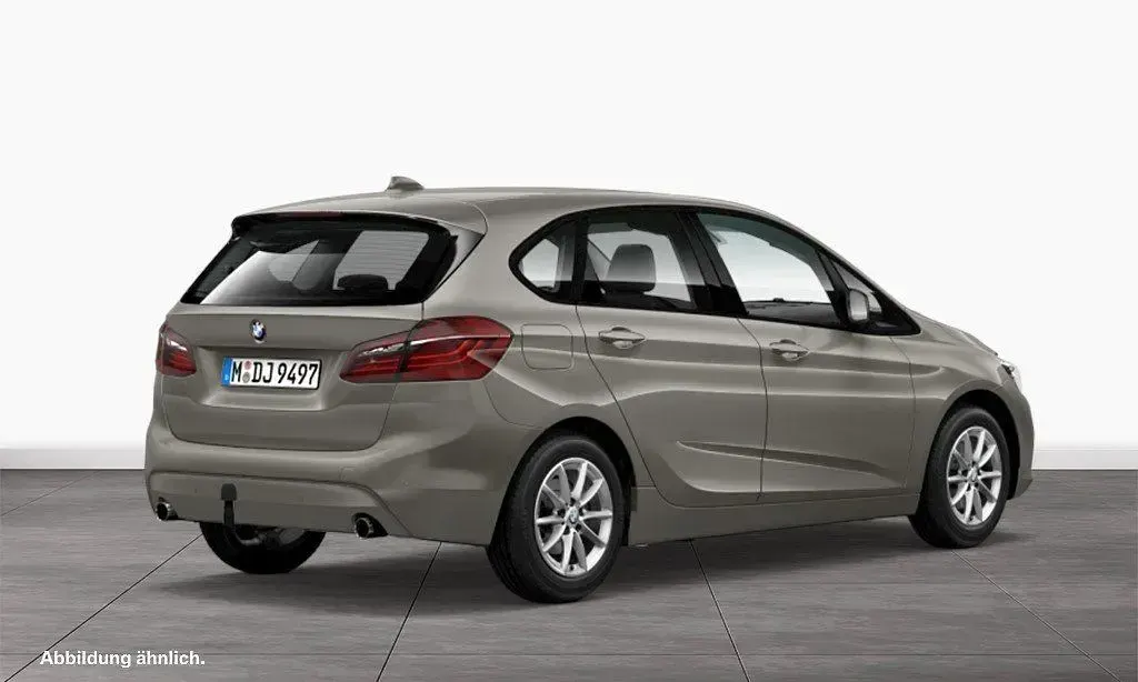 Gebraucht BMW 220 Active Tourer Advantage 192 PS (141 kW) 2016 Silber Van / Kleinbus