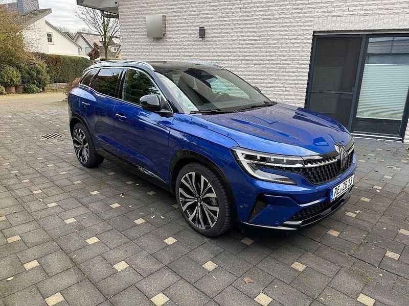 Blau Gebraucht 2023 Renault Austral Techno SUV | 25.800 € (Superpreis) - Bild 1/4