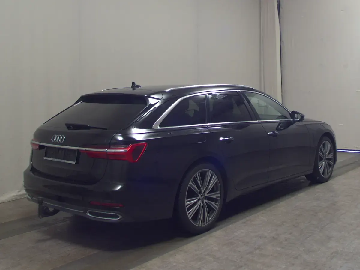 Gebraucht Audi A6 Design 204 PS (150 kW) 2022 Schwarz Kombi