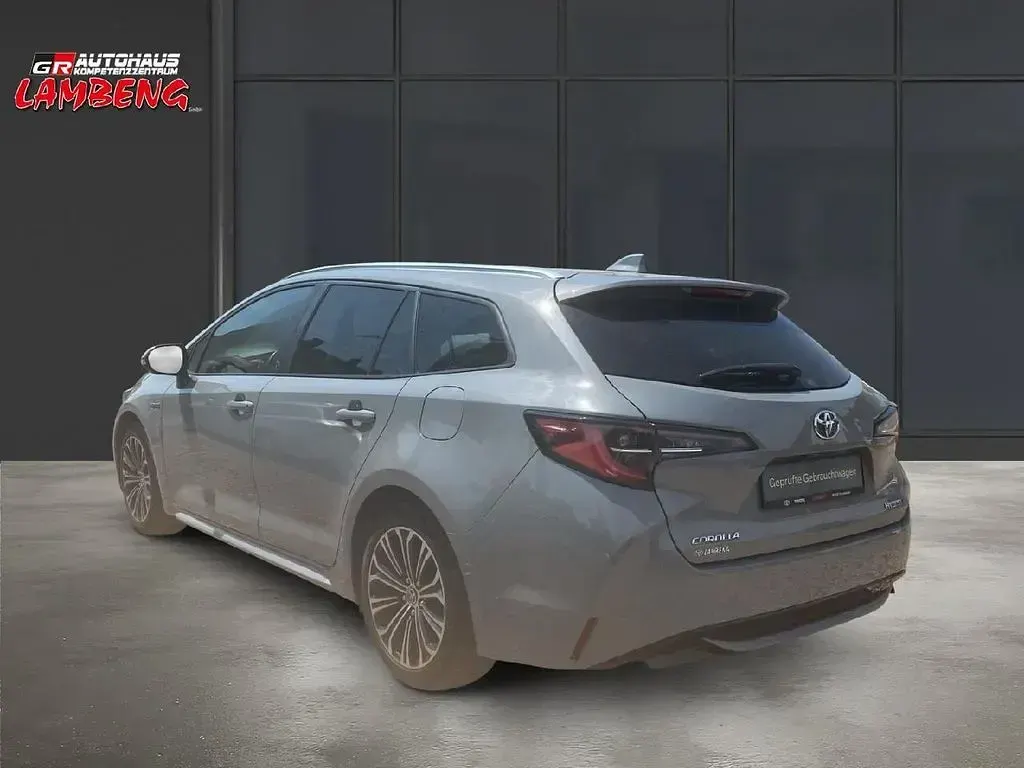 Gebraucht Toyota Corolla Team 184 PS (135 kW) 2021 Grau Kombi