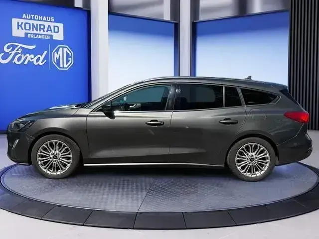 Gebraucht Ford Focus Titanium 150 PS (110 kW) 2020 Grau Kombi