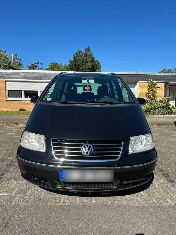 Schwarz Gebraucht 2009 VW Sharan Van / Kleinbus | 4.200 € (Fairer Preis) - Bild 1/4