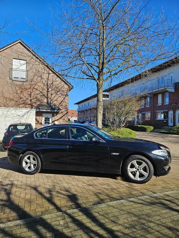 Gebraucht BMW 525 218 PS (160 kW) 2011 Schwarz Limousine