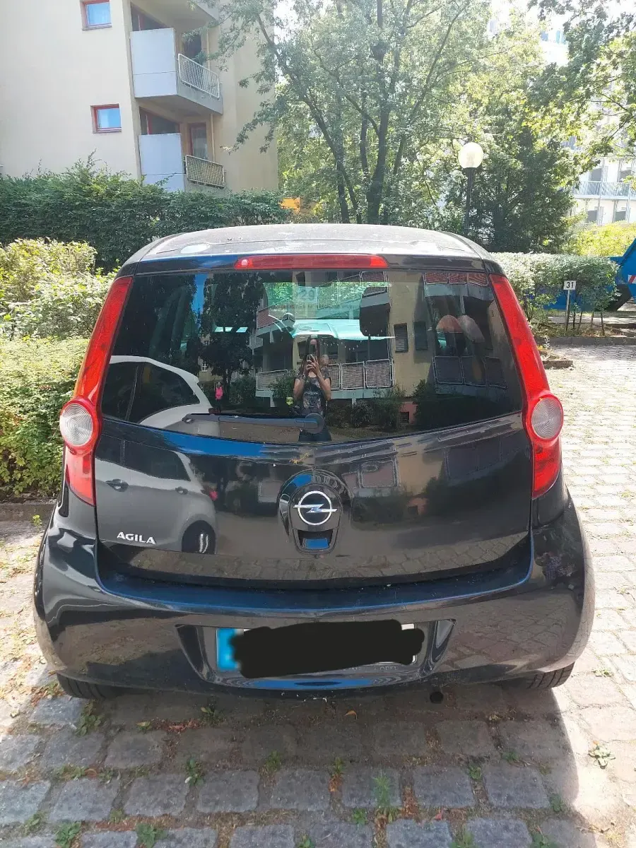 Gebraucht Opel Agila 85 PS (62 kW) 2009 Schwarz Kleinwagen