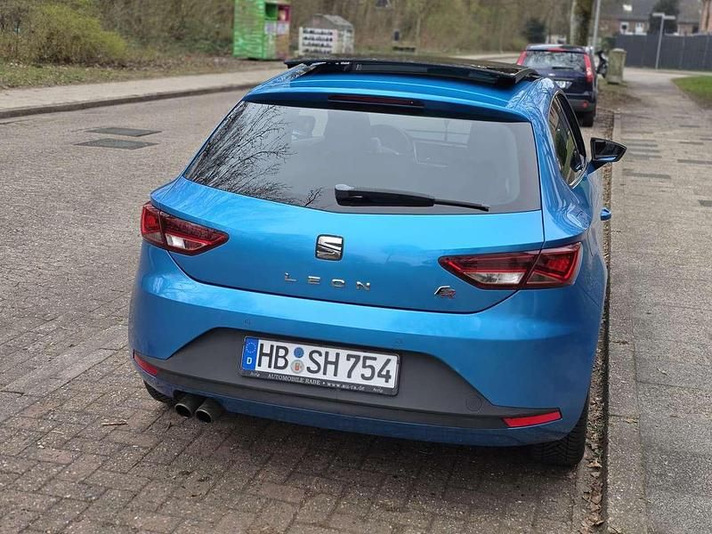 Second-hand Seat Leon FR 179 CP (131 kW) 2013 Berlinǎ