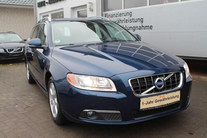 Ocean blue ii Gebraucht 2011 Volvo V70 Ocean Race Kombi | 6.444 € (Fairer Preis) - Bild 1/4