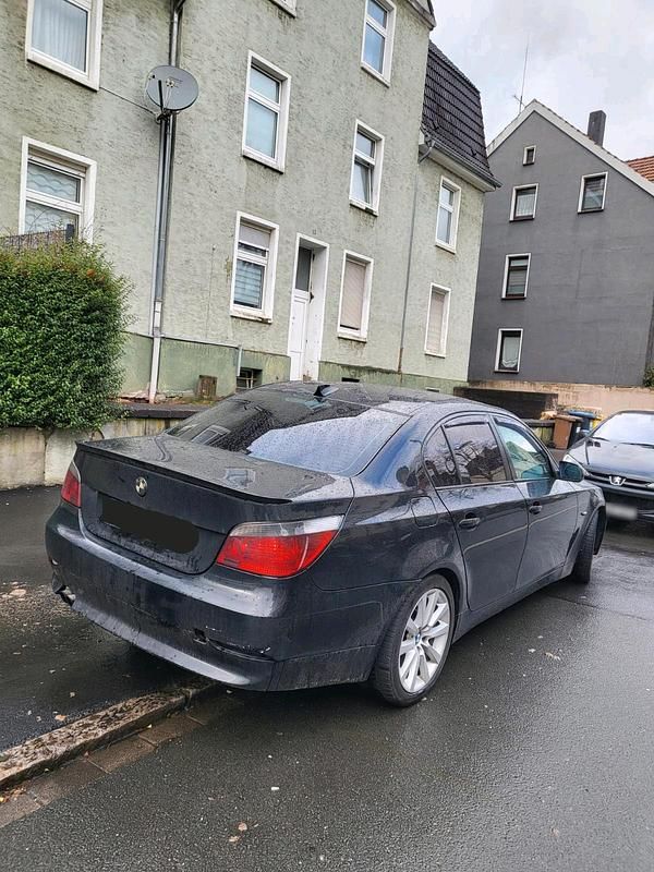 Gebraucht BMW 525 177 PS (130 kW) 2005 Schwarz Limousine