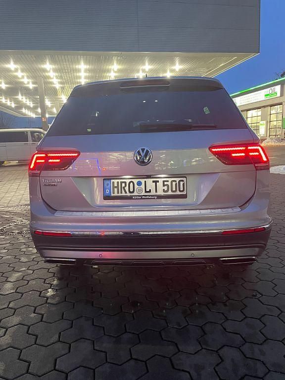 Gebraucht VW Tiguan Allspace Highline 150 PS (110 kW) 2021 Silber SUV