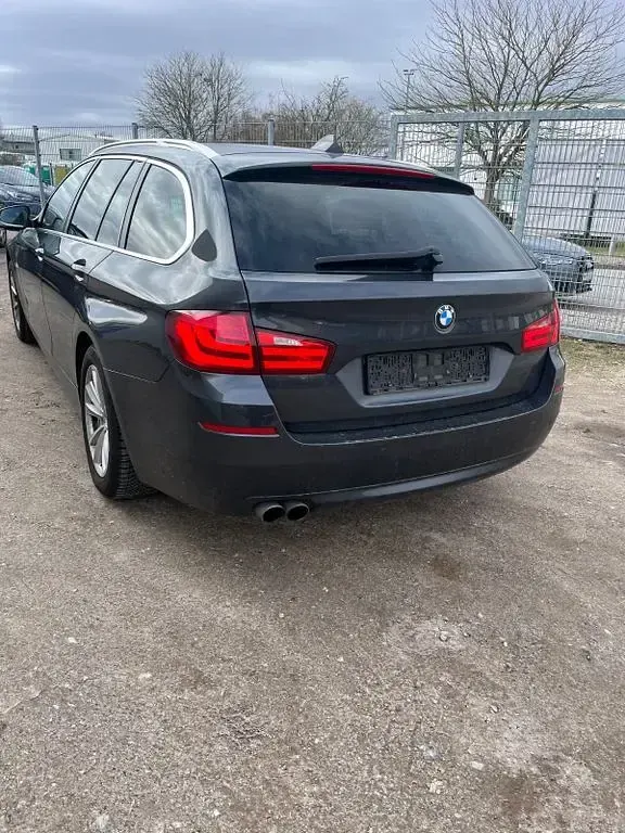 Gebraucht BMW 520 184 PS (135 kW) 2010 Kombi